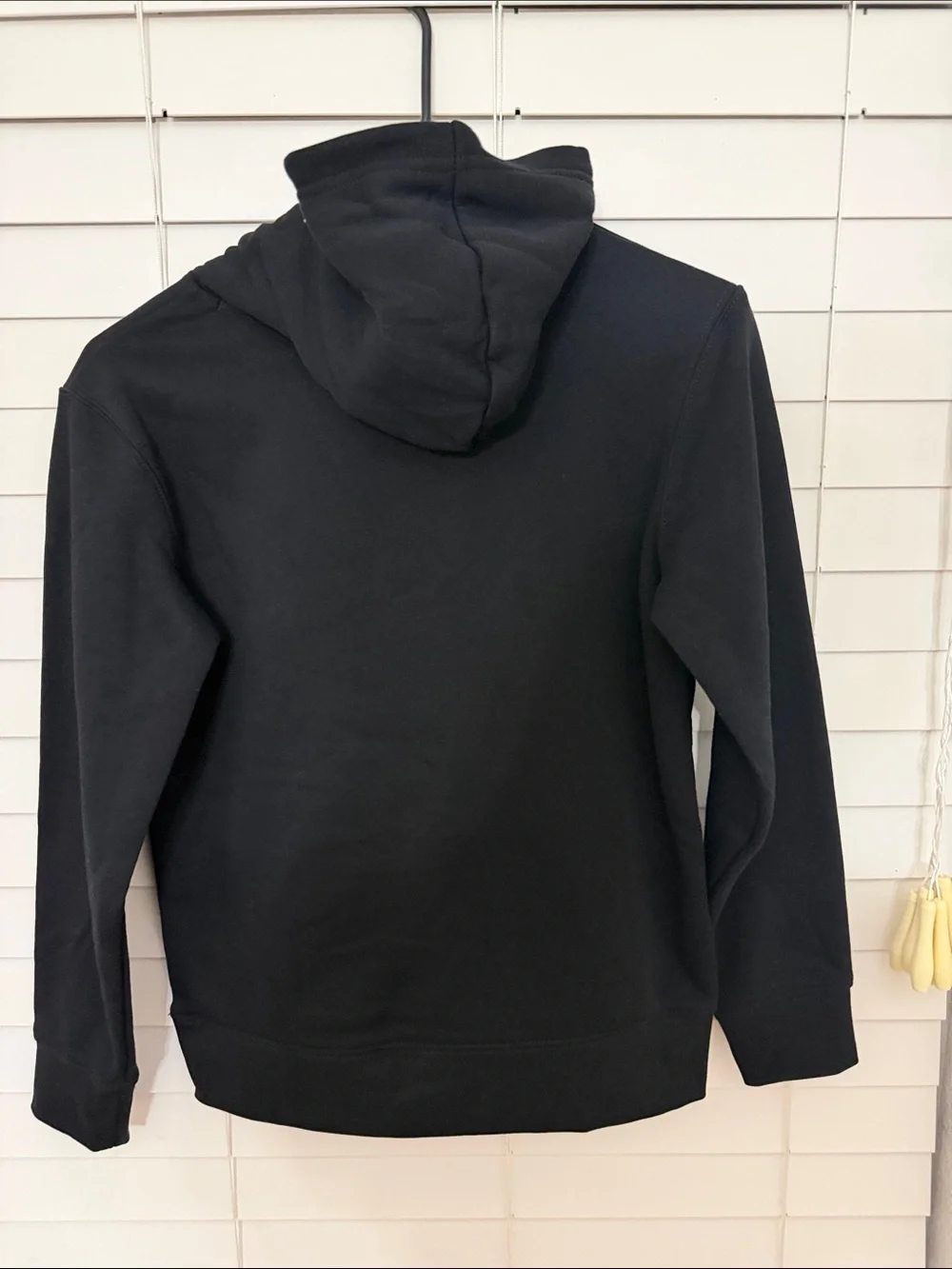 Jordan Kids Hooded Hoodie Sweatshirt with White embroidered Jumpman Size Medium
